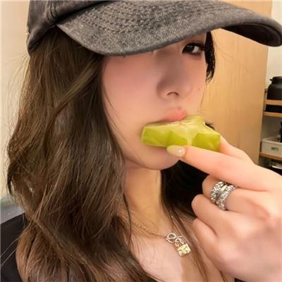 金色微笑